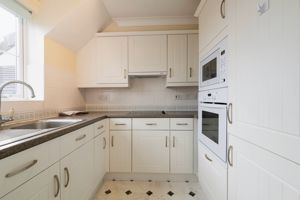 KITCHEN- click for photo gallery